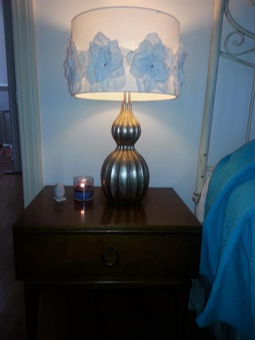 Pretty table lamp