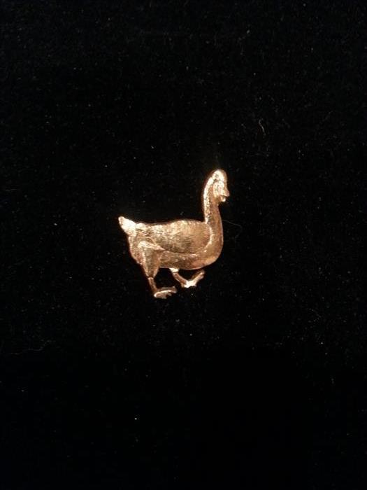 14K gold small duck pin