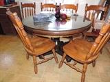 Kitchen Dinette Set with leaves and glass top...PLUS CHAIRS ! 