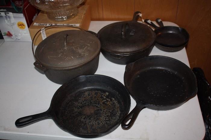CAST IRON SKILLETS AND POTS