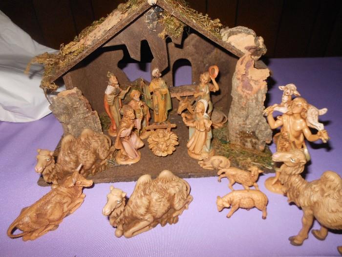 17 piece Italian nativity