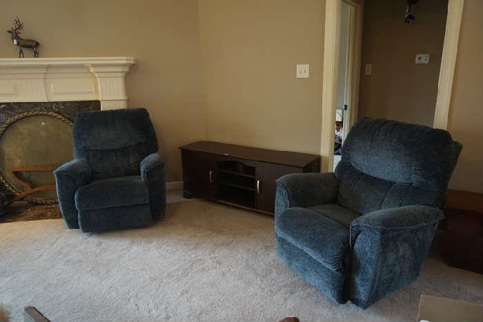 Lazy Boy recliners and TV stand