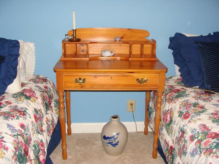 Polished hardwood pine desk, notice the crockery jug with the Flo - blue design plus matching twin beds