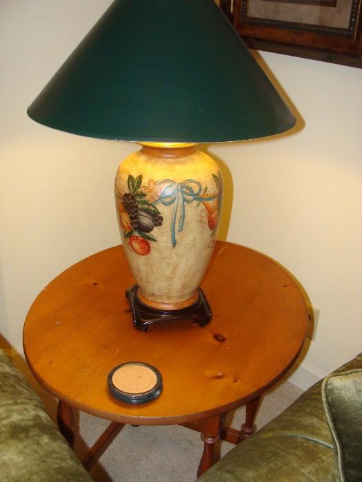 Table lamp and Occasional Table