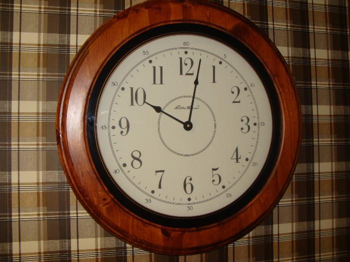 Very nice circular wall clock with wooden framing