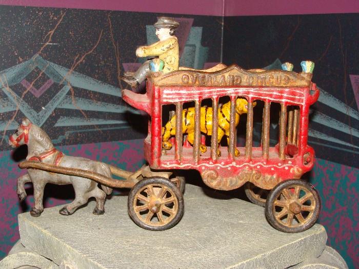 Kenton original cast iron  Horse drawn Circus Wagon with Tiger and Driver - all cast Iron Toys in this estate are Originals - 10 3/4" x 5 3/4"