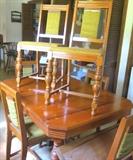 Vintage dining table and 6 chairs with beautiful turned legs.