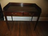Antique Hepplewhite, Mahogany
Server/Writing Desk