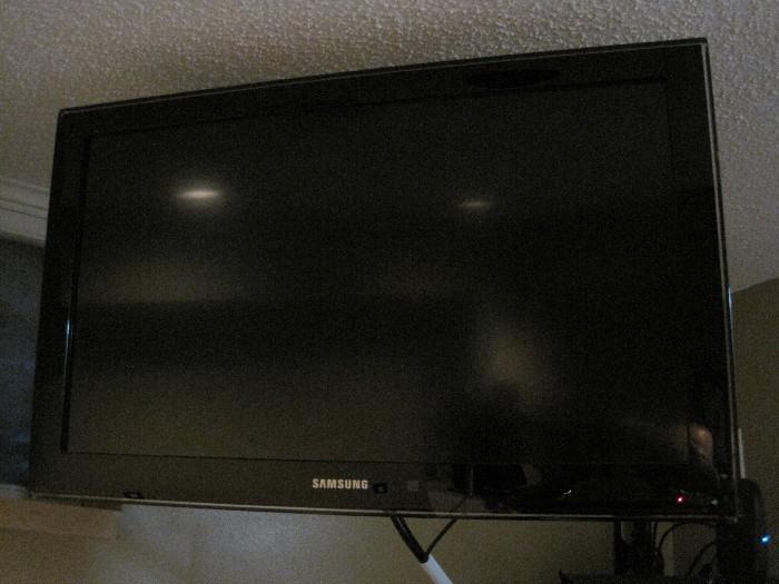 Samsung HDTV.