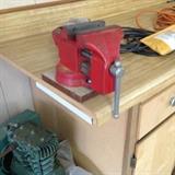 Vise - $ 30.00