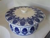 MINTON CHAMBER POT