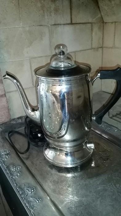 Mid century serving coffee pot, works