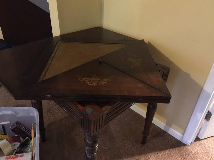 Inlay Leather Top Folding Game Table