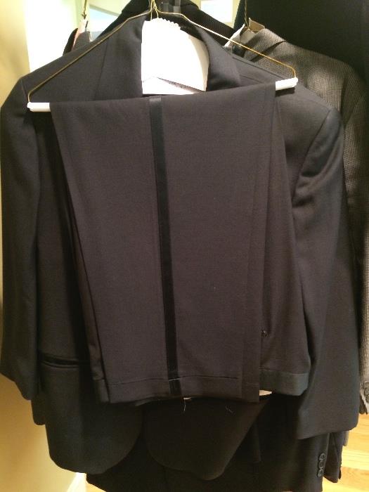 men's tuxedo suit size 40R