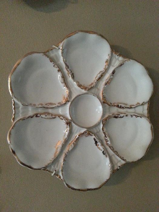 Oyster plate