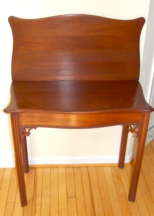 NICE FLIP-TOP CARD TABLE