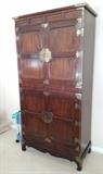 Henredon Armoire included in Queen bedroom set- (size: 38w 20d 78t)