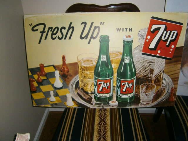 SEVEN UP SIGN