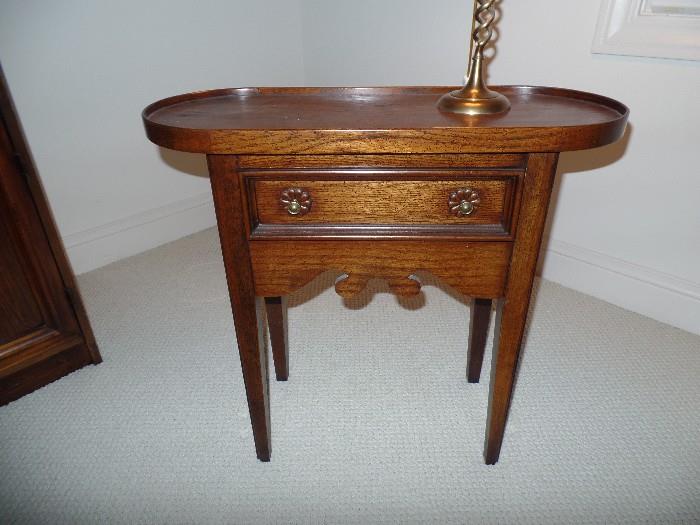 Lovely Oval top wooden table