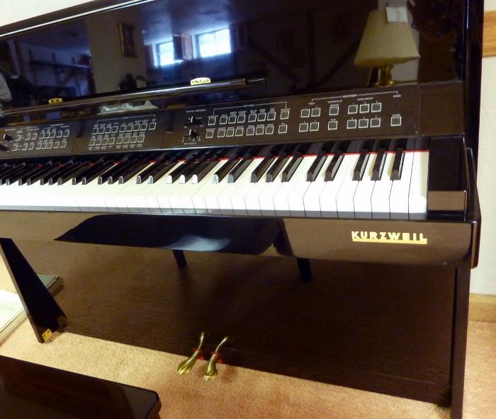 Kurzweil Grand Ensemble Electric Piano. Works perfectly and in beautiful condition. Has bench too.
