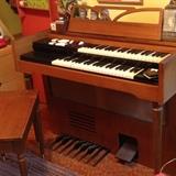 Nice student size organ