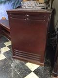 Front of Leslie ton cabinet.  Good condition