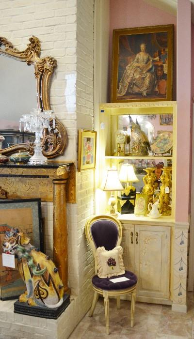 nice corner with pretty pieces