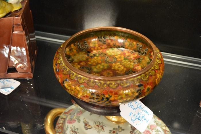 fine cloisonné bowl with flowers