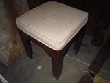 PA HOUSE BENCH / STOOL