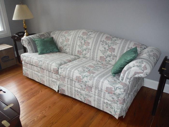 FLORAL SOFA/COUCH