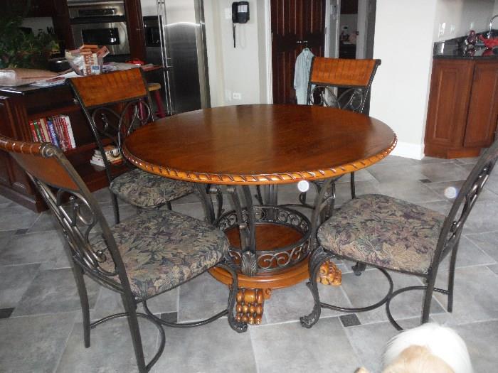 WOOD KITCHEN TABLE AND 4 CHAIRS