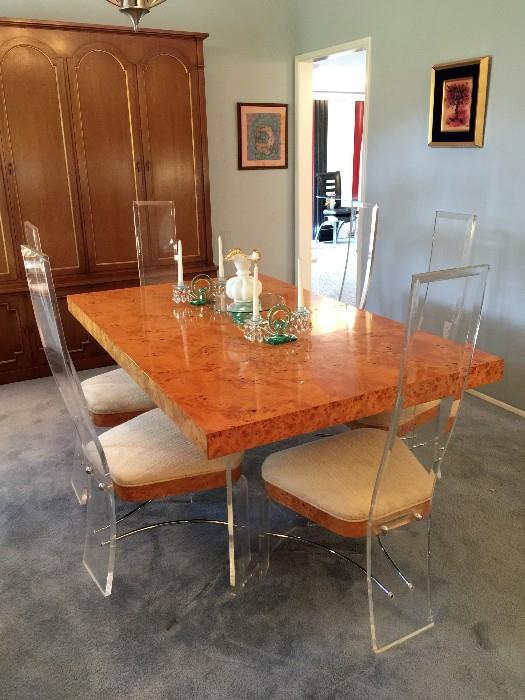 Hill Manufacturing Corp. Lucite w/ Burl Wood Top Dining Table and Chairs. In Amazing Shape!
