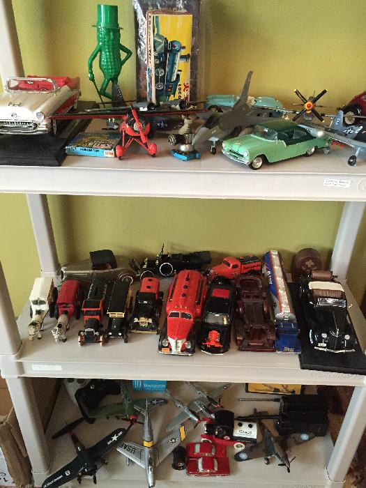 Diecast Toys. Cars & Airplanes