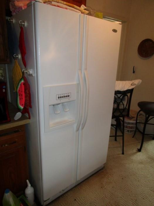 Whirlpool - 25 cubic ft side by side refrigerator/freezer