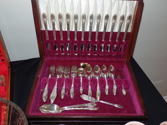  Rogers Bros. "First Love" flatware and serving pcs service for 12 with vintage chest