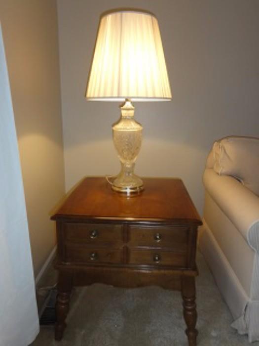 004 - End Table & Lamp
