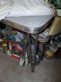 TRUE RETRO CHROME TABLE WITH FOUR CHAIRS