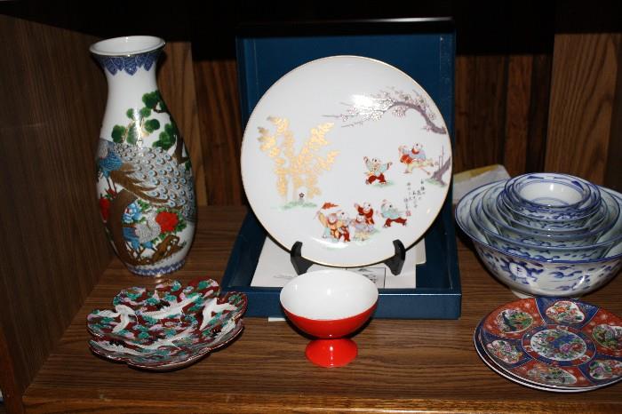 Japanese vase, plates, bowls, dishes