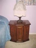 End Table & Lamp