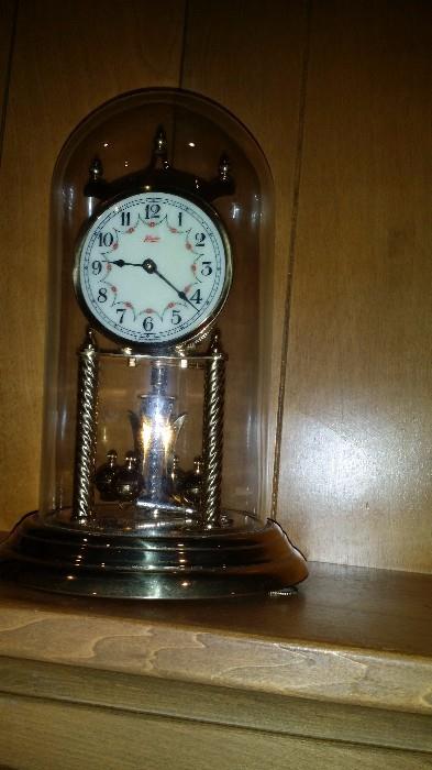 Kundo anniversary clock with crystal glass