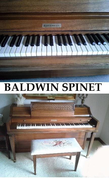 BALDWIN SPINET PIANO WITH STOOL