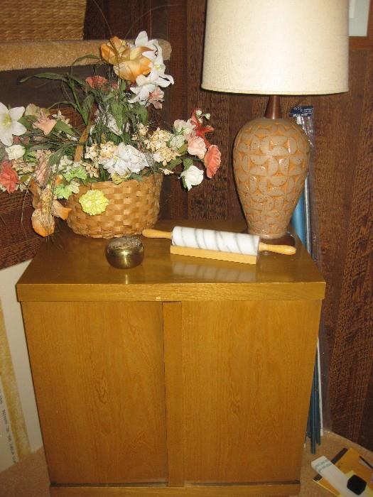 Retro cabinet and Lamp