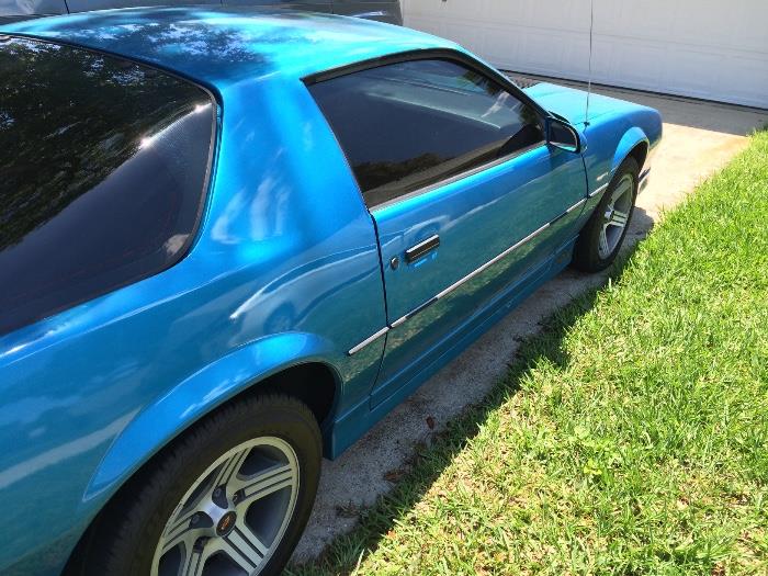 1988 Camero IROC-Z  fully restores, excellent condition