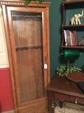                     Gun cabinet