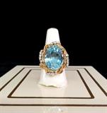 15ct aquamarine in 18k w/diamonds