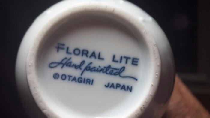 Otagiri Japan Floral Lite Hand Painted Art Pottery Moriage Porcelain Bud Vase