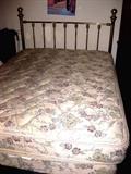 QUEEN MATTRESS SET