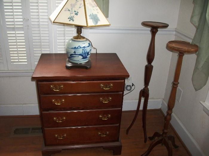 Suters Nightstand, Bachelor's Chest