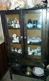 Old Cabinet / Hutch