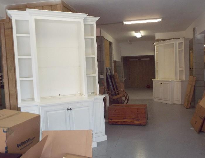 HUGE GREAT WHITE WALL UNITS FORGET BUILTIN THIS WILL GIVE THE LOOK AT A FRACTION OF THE COST